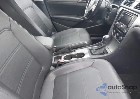 2015 Volkswagen Passat 2.0L Tdi Se z USA, uszkodzony, nr VIN 1VWBV7A3XFC074834